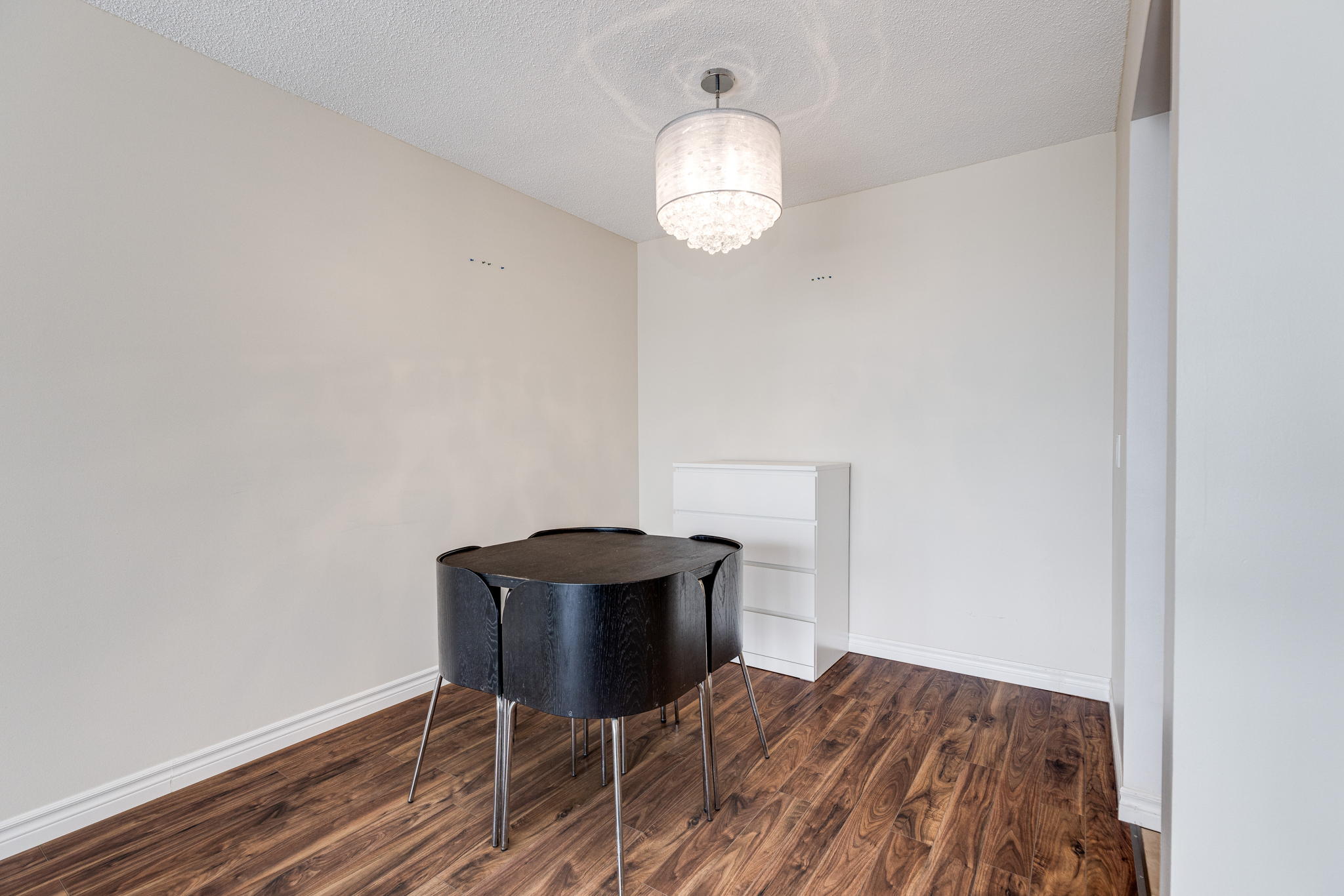 London property showcase — delivered property photograph 8