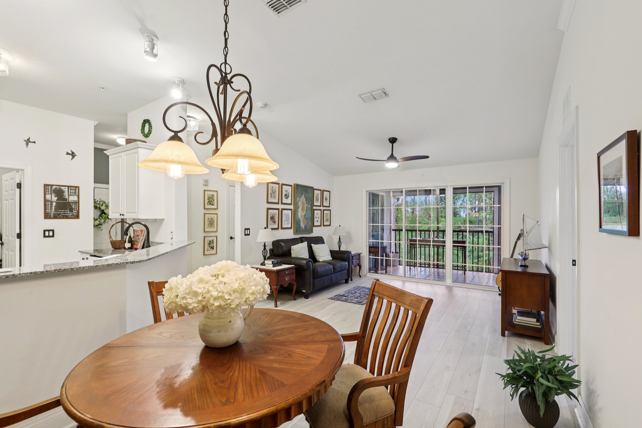 Legendary Dr 302-S1104-010.jpg