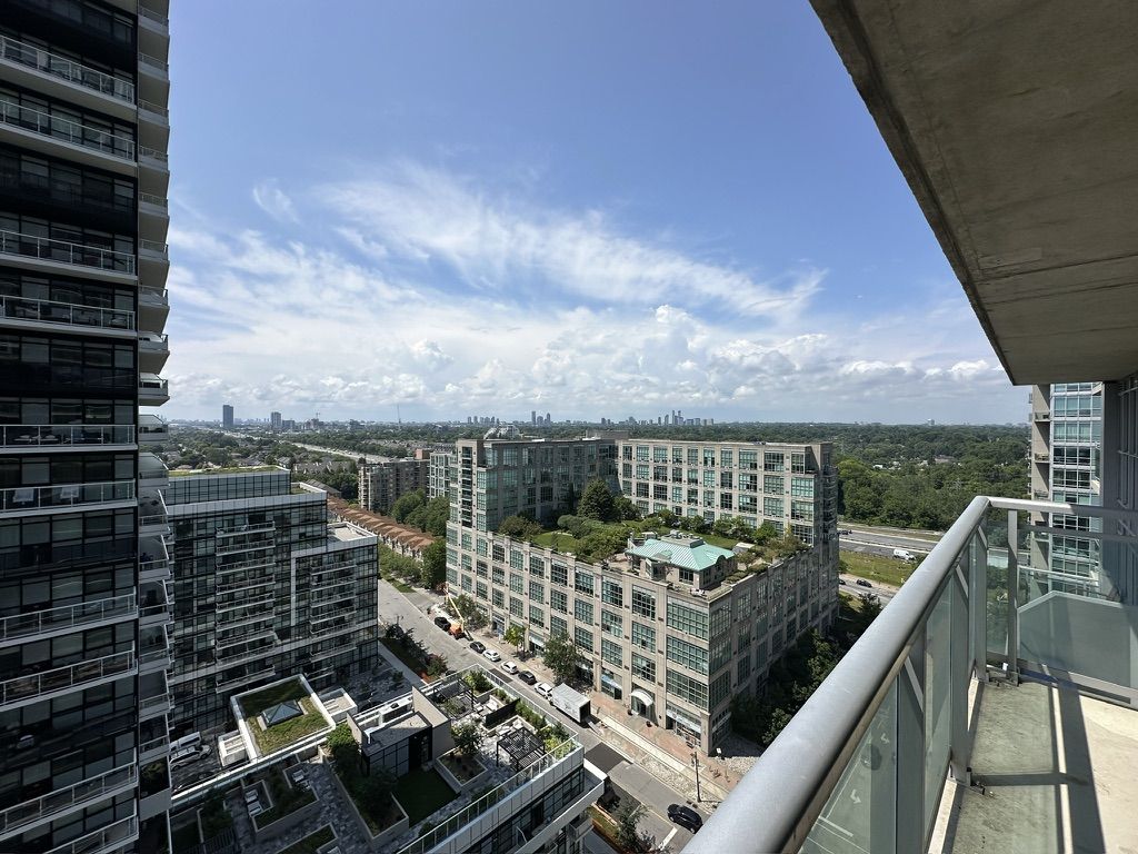 Toronto property showcase — delivered property photograph 4