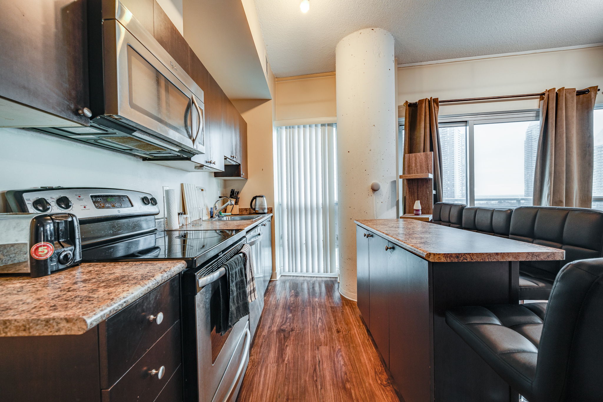 Toronto property showcase — delivered property photograph 4