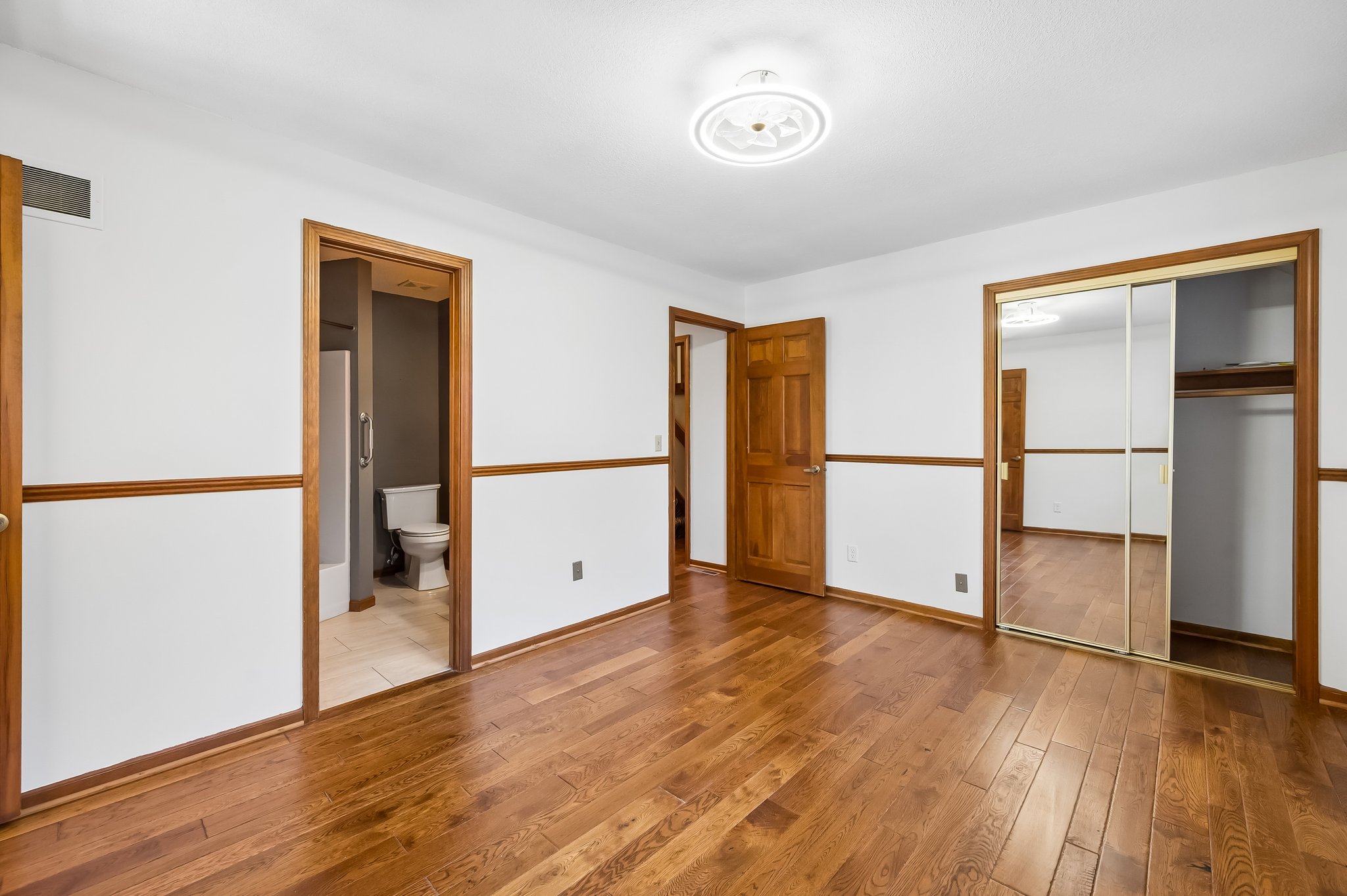 8894 - 155 N Shore Dr_014.jpg