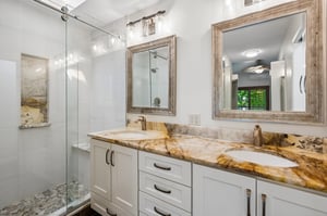 8894 - 155 N Shore Dr_020.jpg