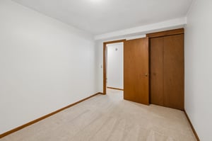 8894 - 155 N Shore Dr_029.jpg