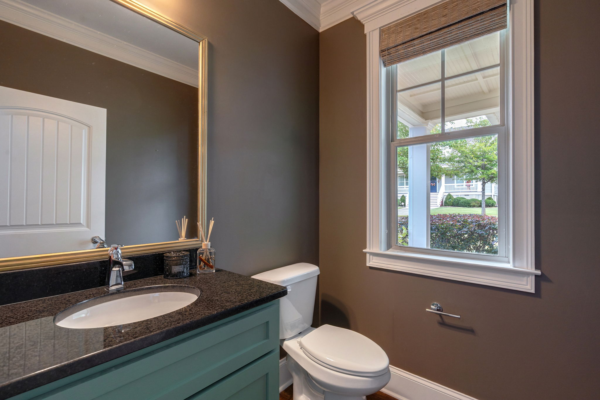 Powder room (1st FL)