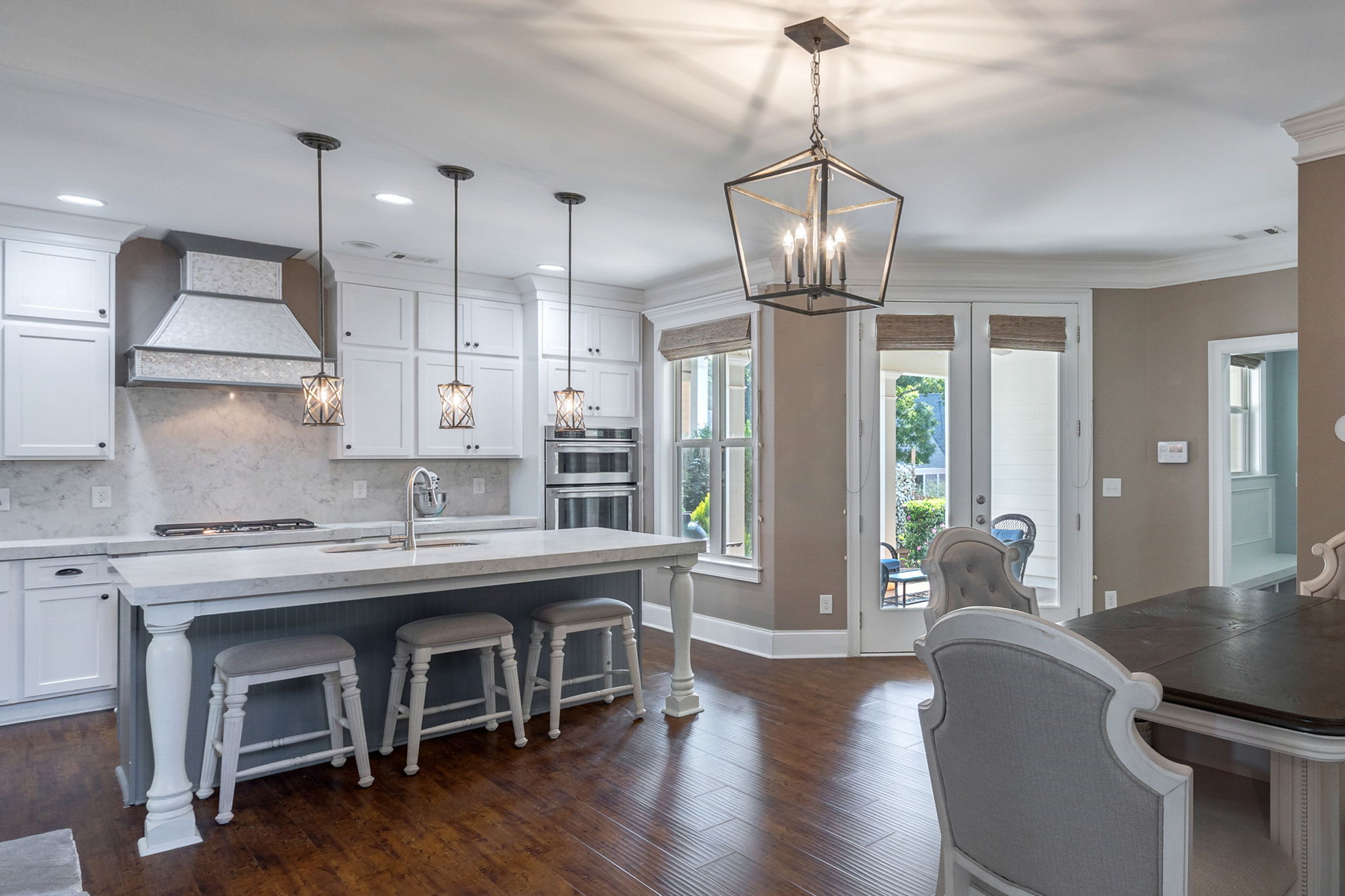 Kitchen & dining area with access to porch