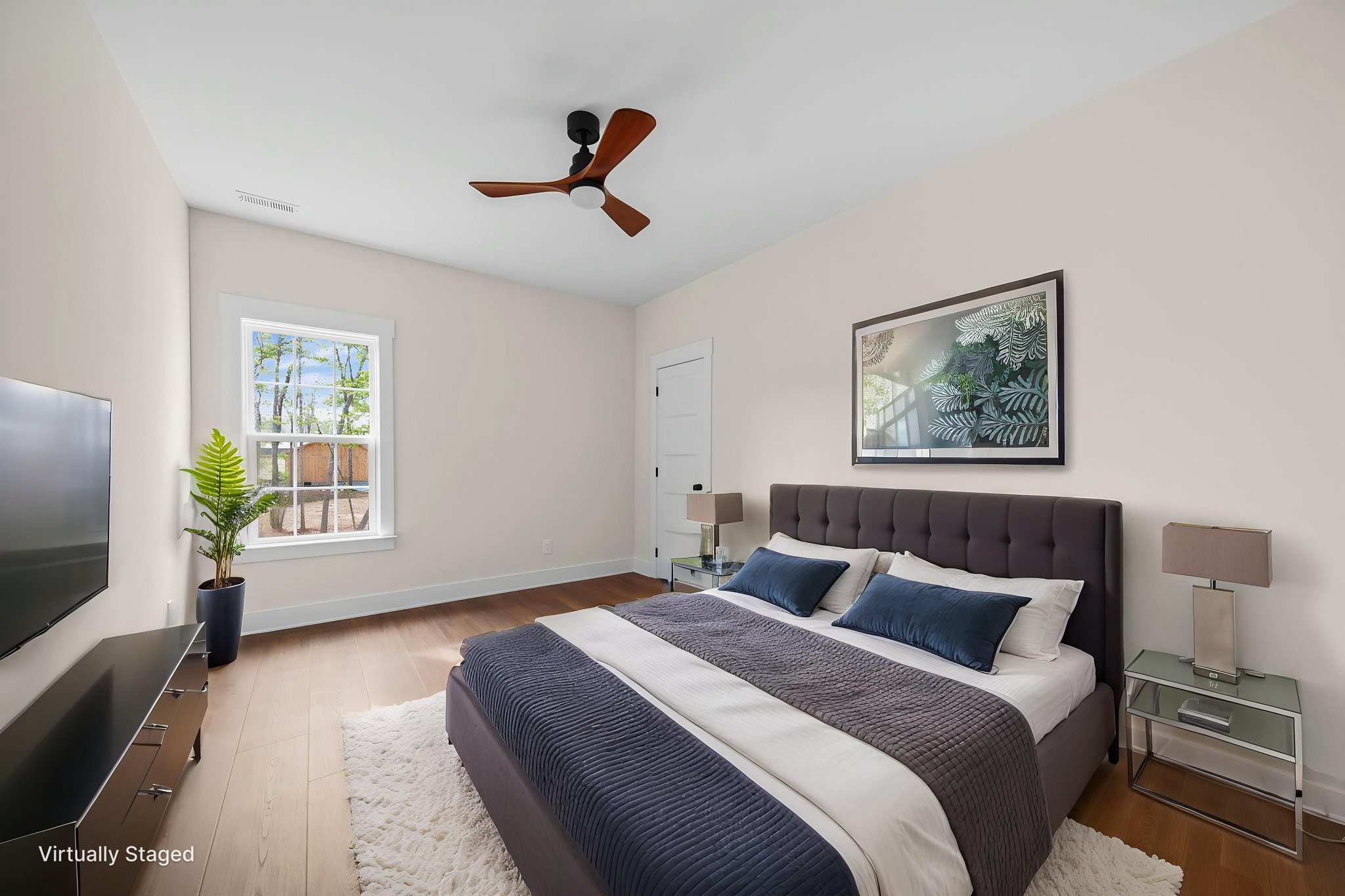 SSI00048_web virtually staged.jpeg