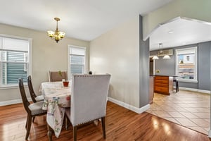 W 3rd St-S1209-012.jpg