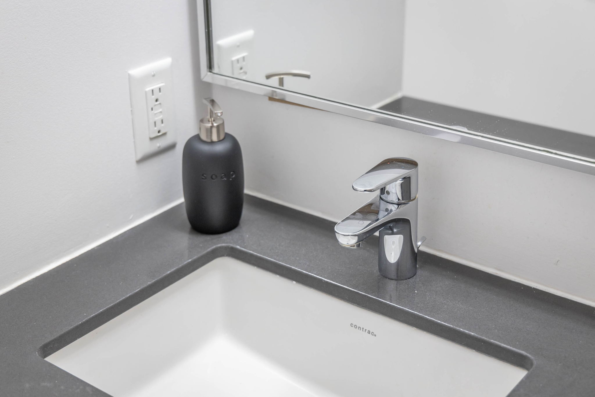 Toronto property showcase — delivered property photograph 14