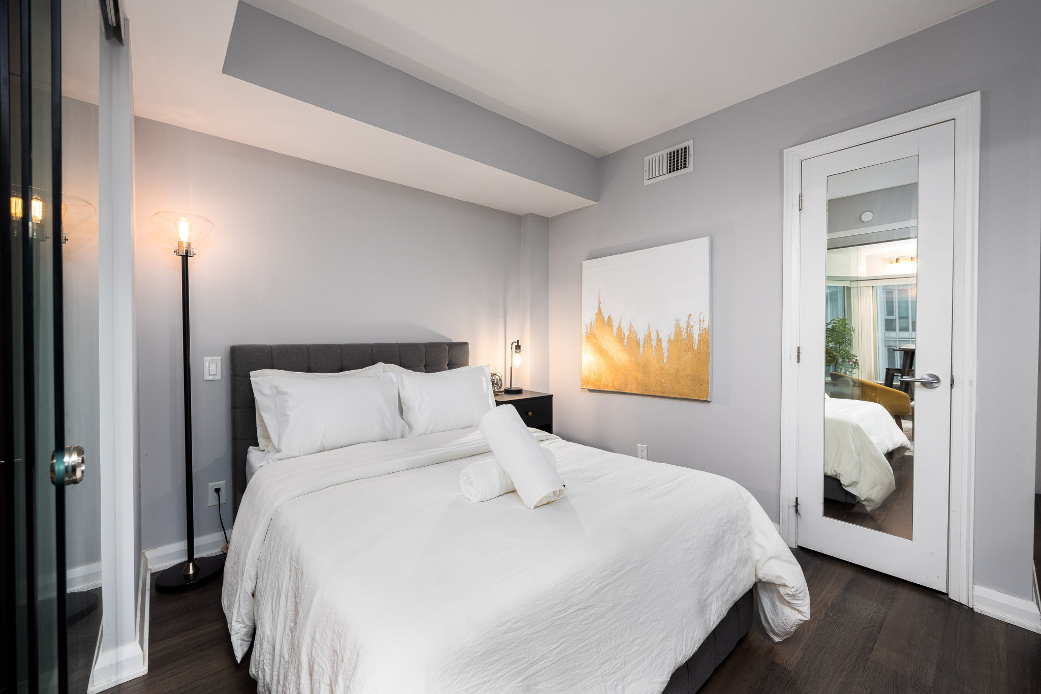 Toronto property showcase — delivered property photograph 5