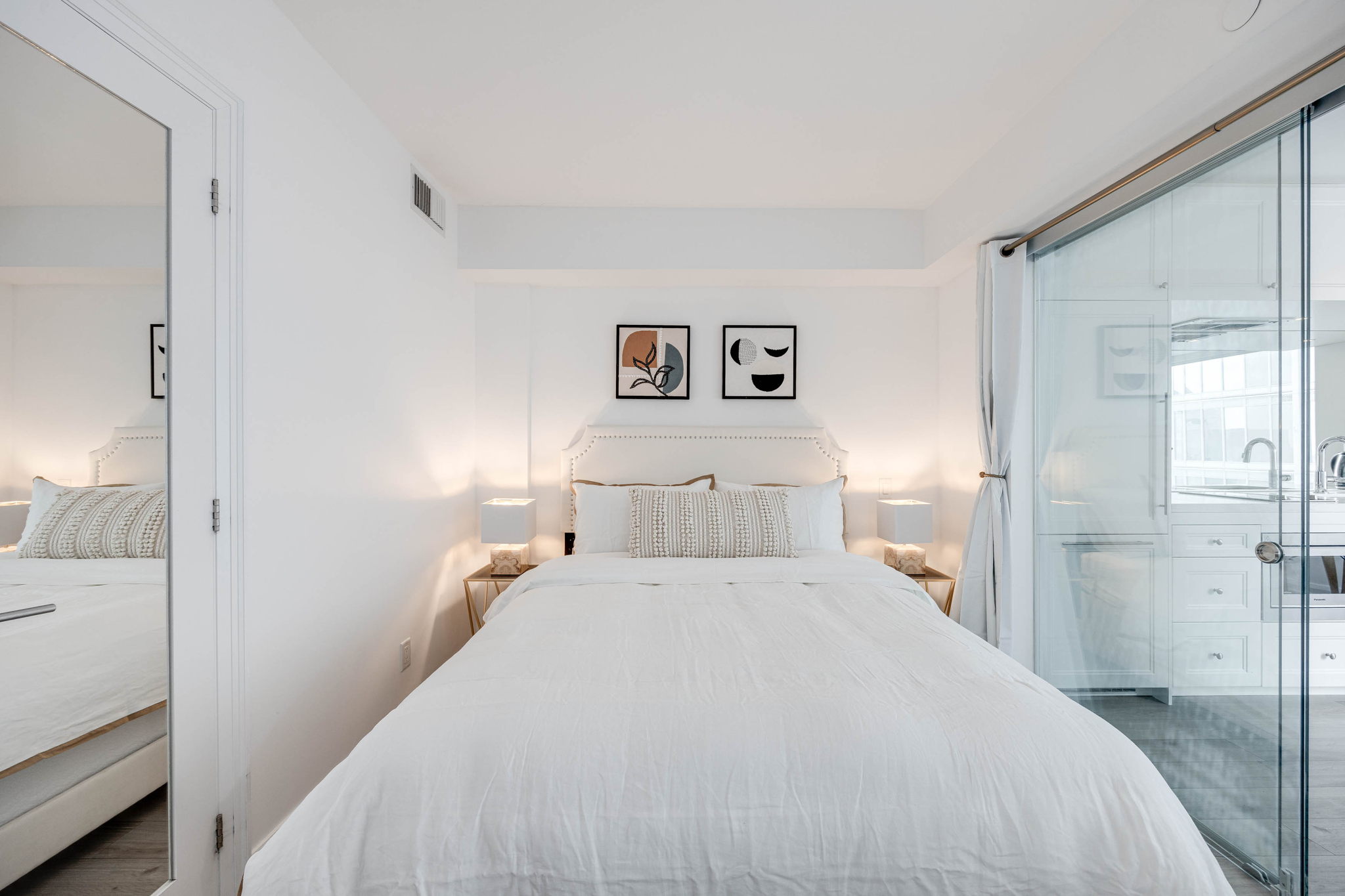 Toronto property showcase — delivered property photograph 11