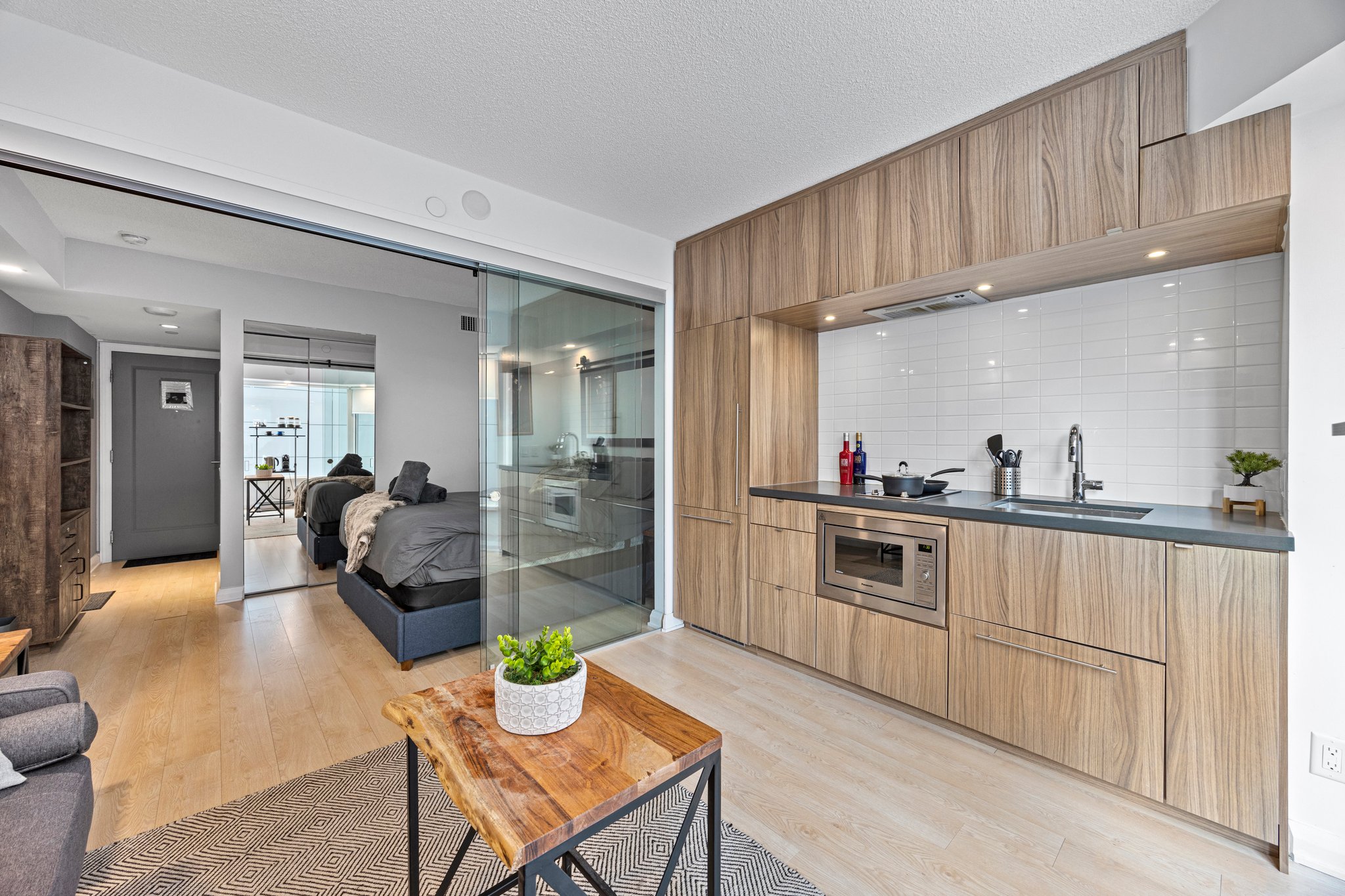 Toronto property showcase — delivered property photograph 3