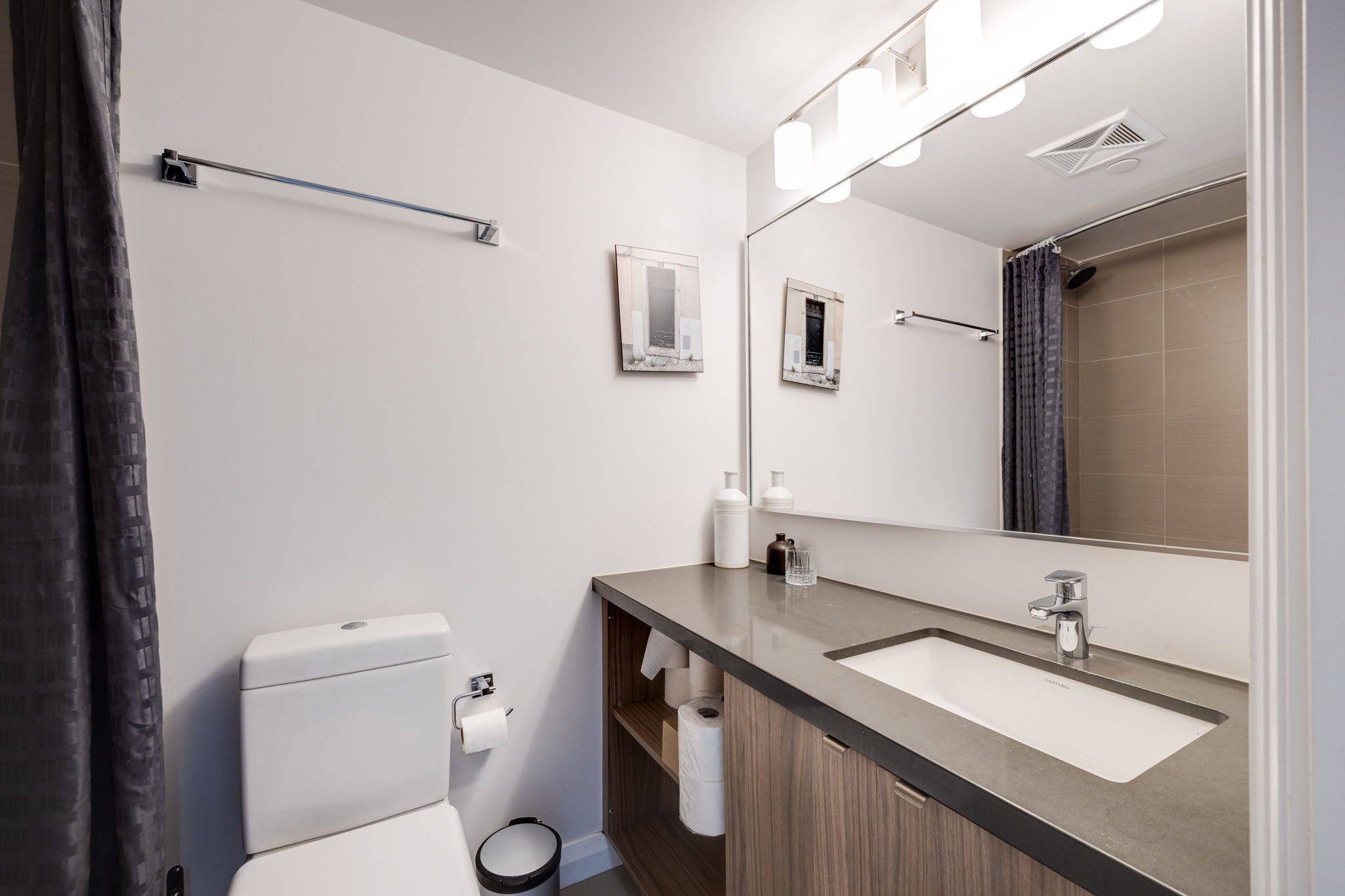 Toronto property showcase — delivered property photograph 17