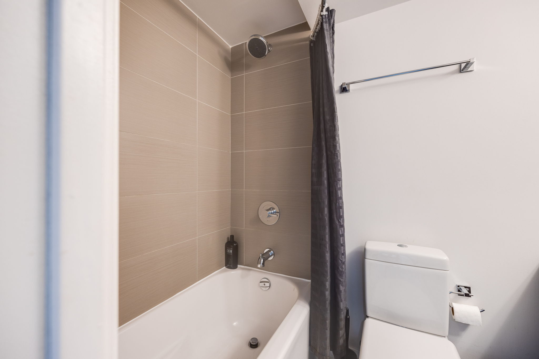 Toronto property showcase — delivered property photograph 18