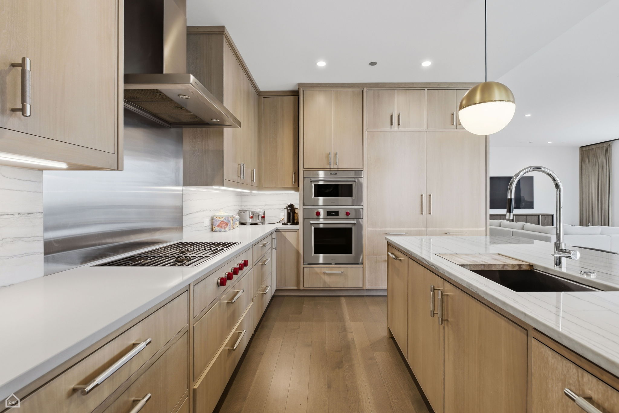 1550 N Clark St 903 - Amit Vyas_CHP2026_014