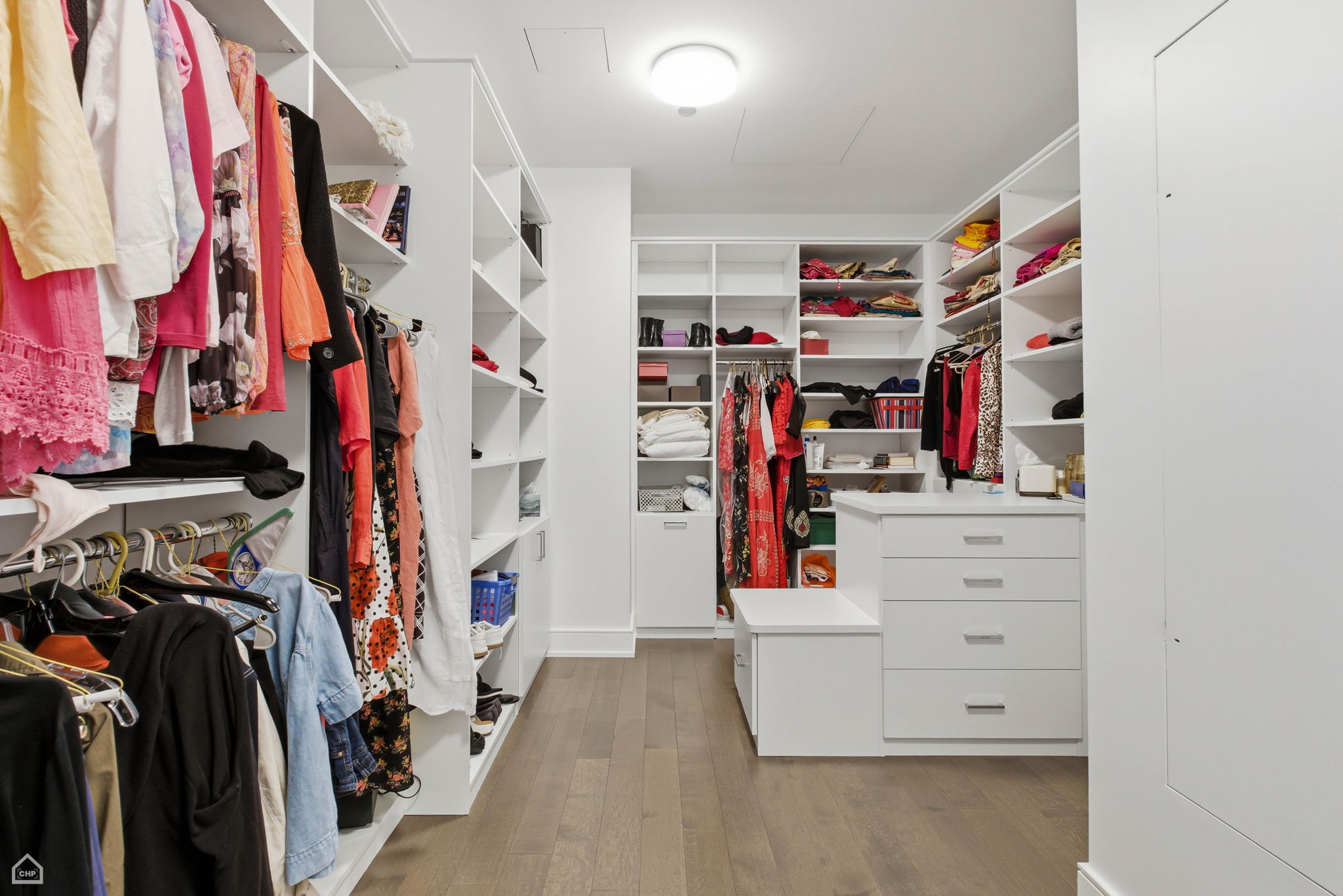 1550 N Clark St 903 - Amit Vyas_CHP2026_021