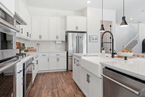 021_F8_1550 Plumas Dr