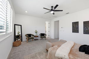 037_F8_1550 Plumas Dr