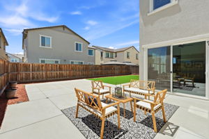 065_F8_1550 Plumas Dr