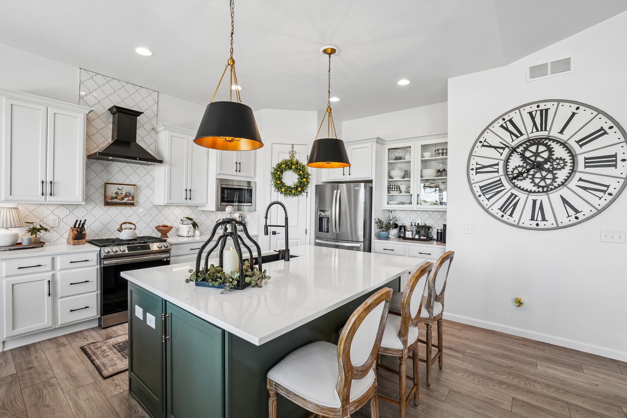 1550 S Gardenia Dr-S1706-013.jpg