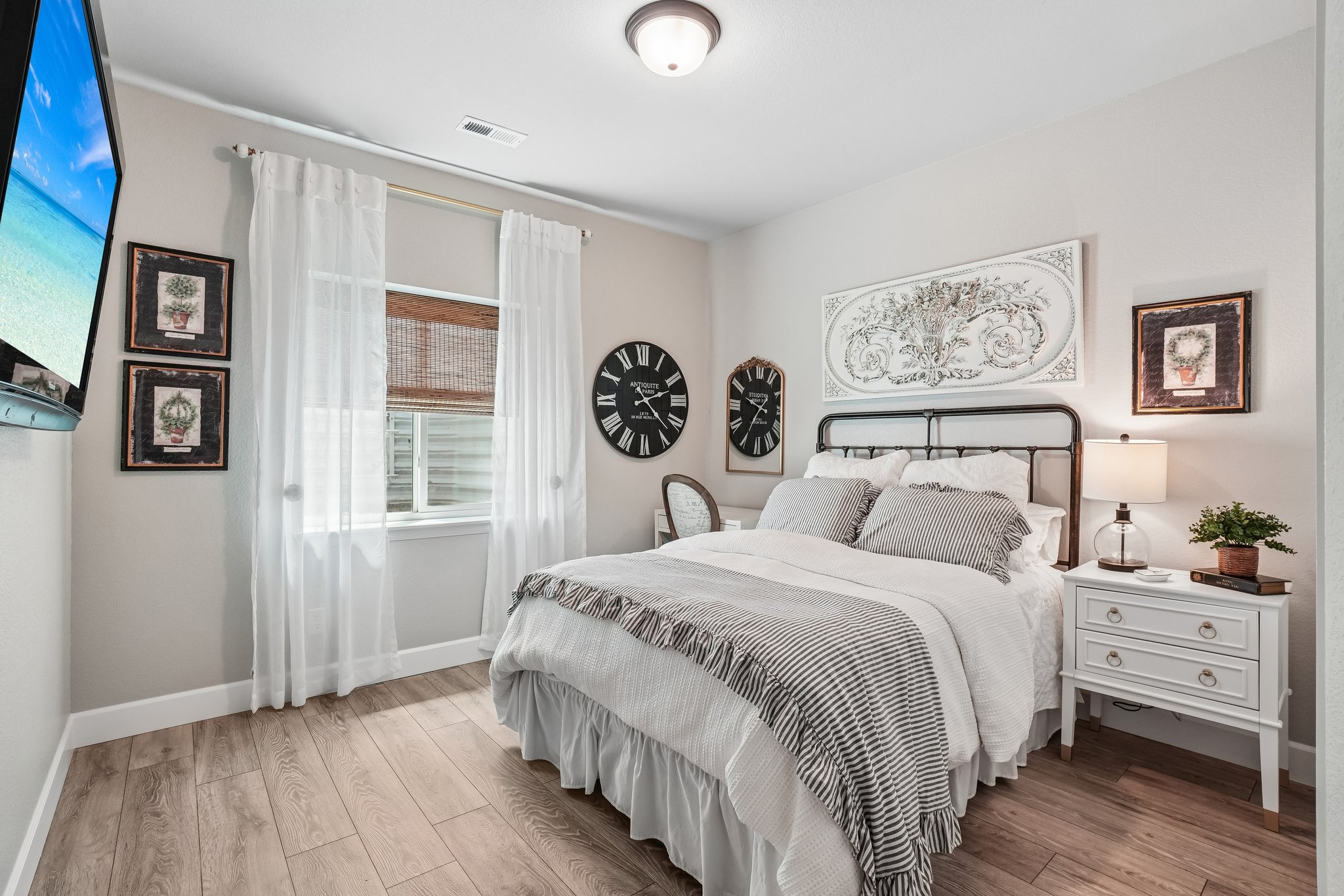 1550 S Gardenia Dr-S1706-016.jpg