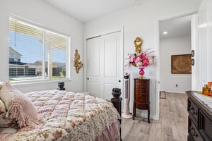 1550 S Gardenia Dr-S1706-022.jpg