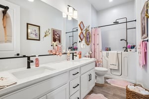 1550 S Gardenia Dr-S1706-024.jpg