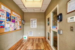 1550 Sheridan Dr (28)