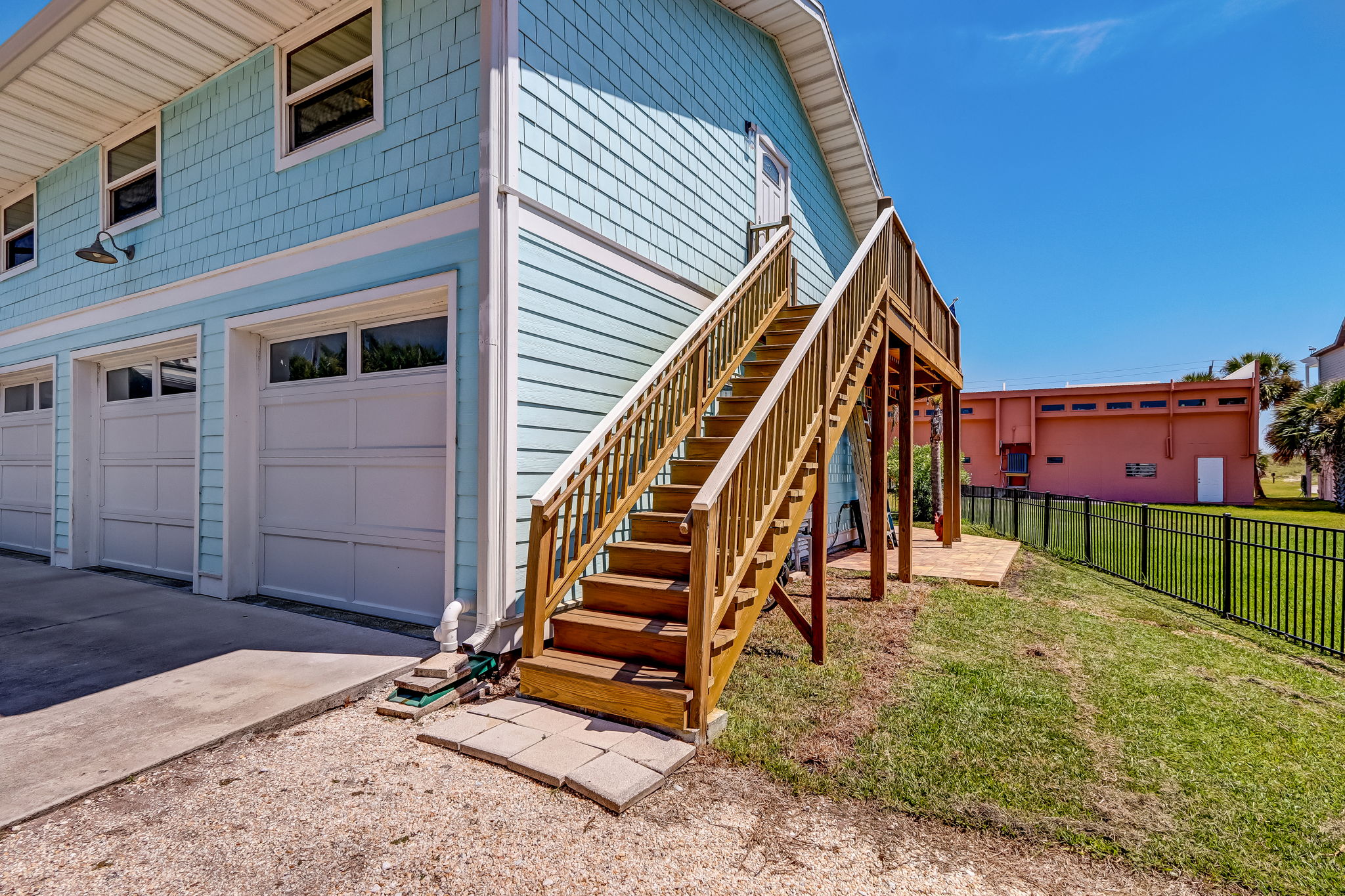 Guest Apartment Entry