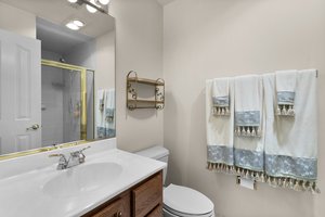  Photo 48