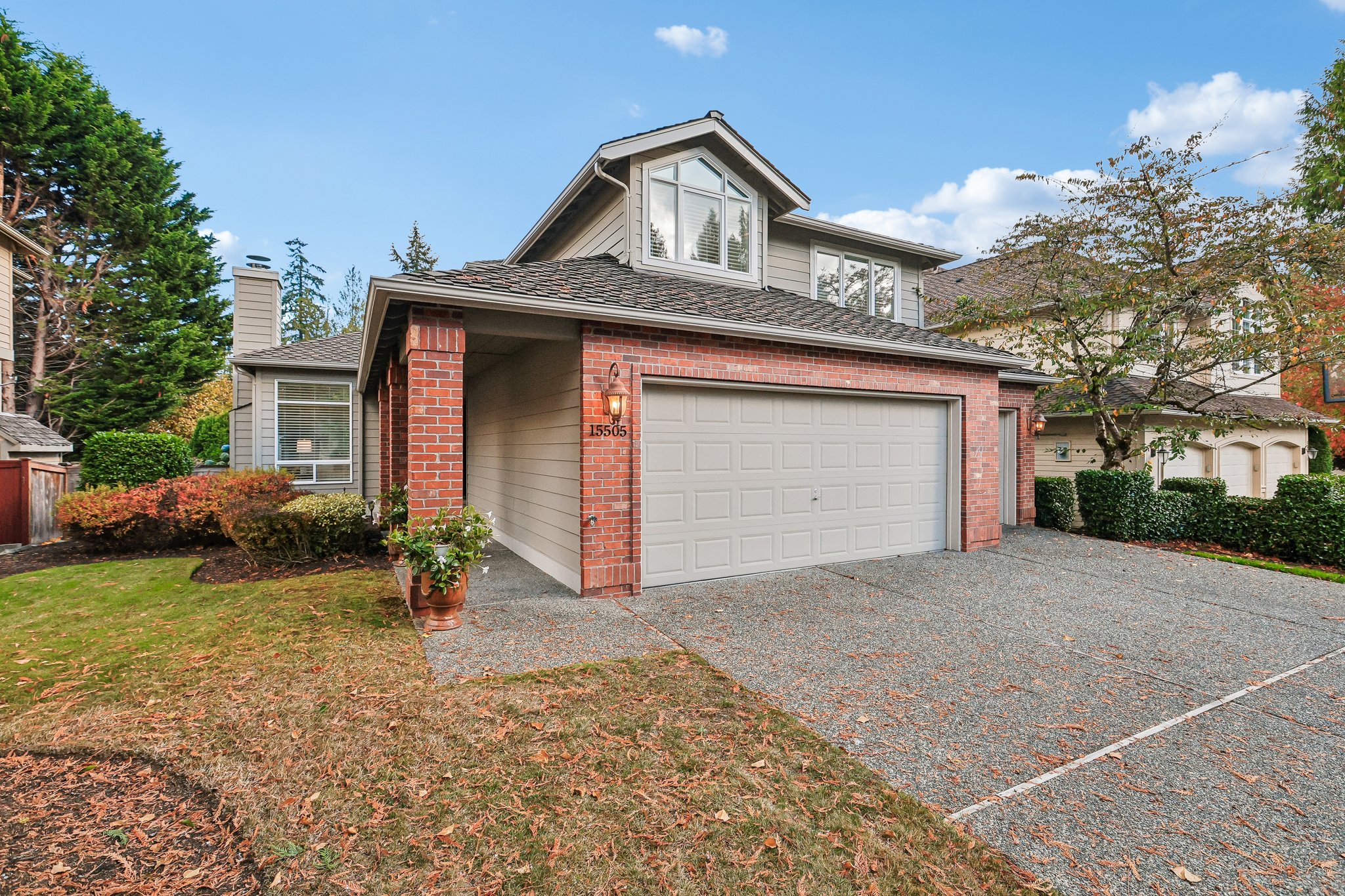 33rd Ave SE-S2410-003.jpg