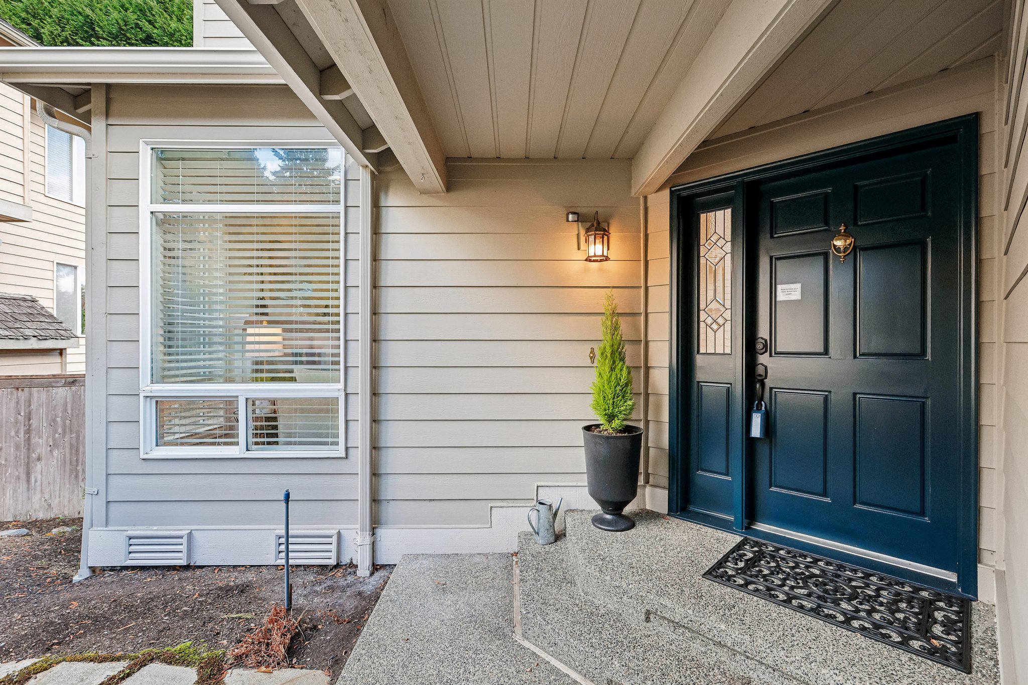 33rd Ave SE-S2410-004.jpg