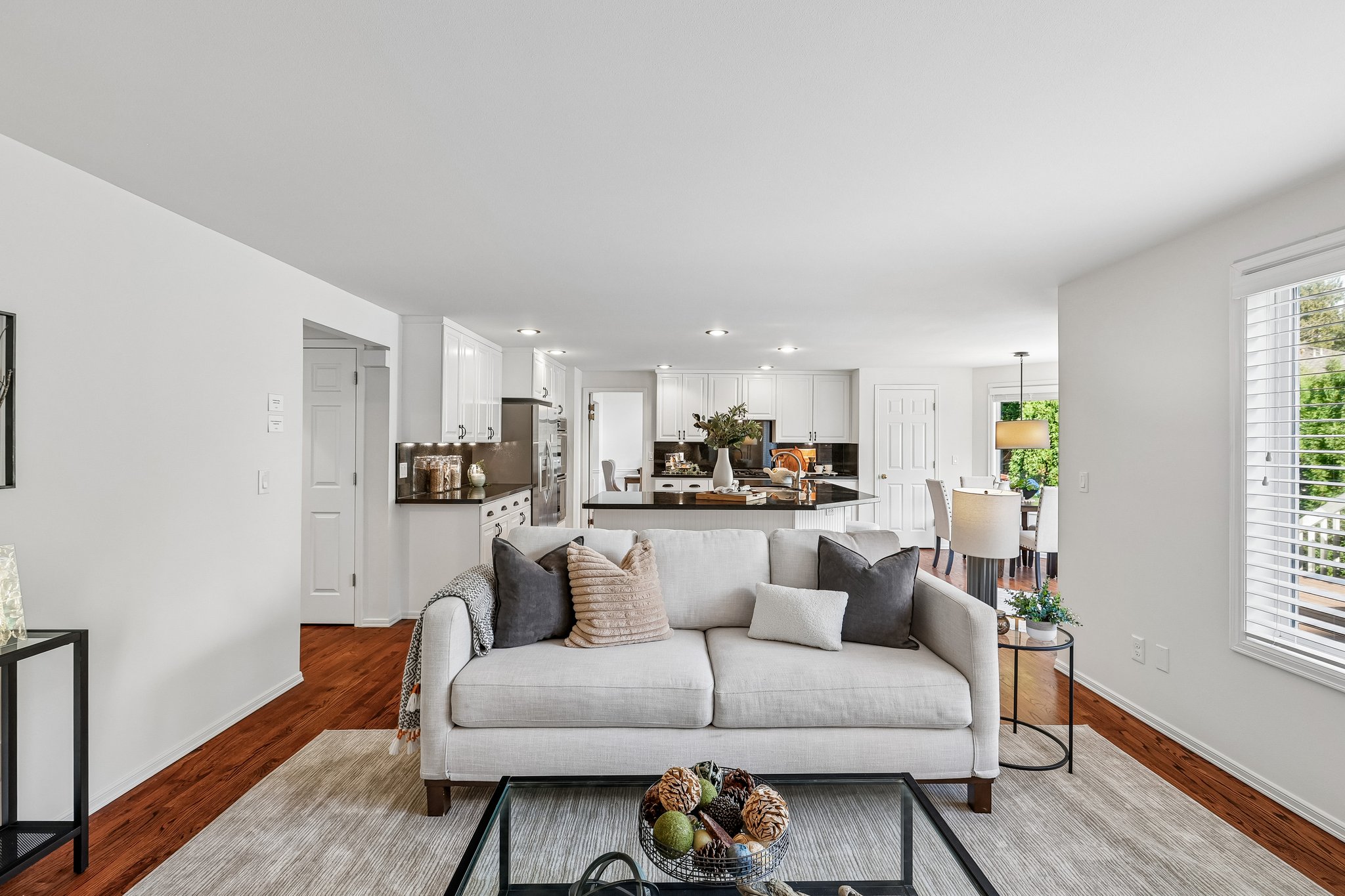 33rd Ave SE-S2410-022.jpg