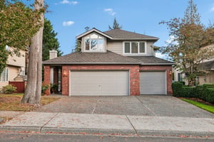 33rd Ave SE-S2410-001.jpg