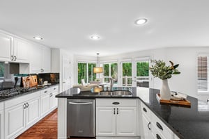 33rd Ave SE-S2410-013.jpg
