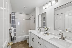 33rd Ave SE-S2410-039.jpg