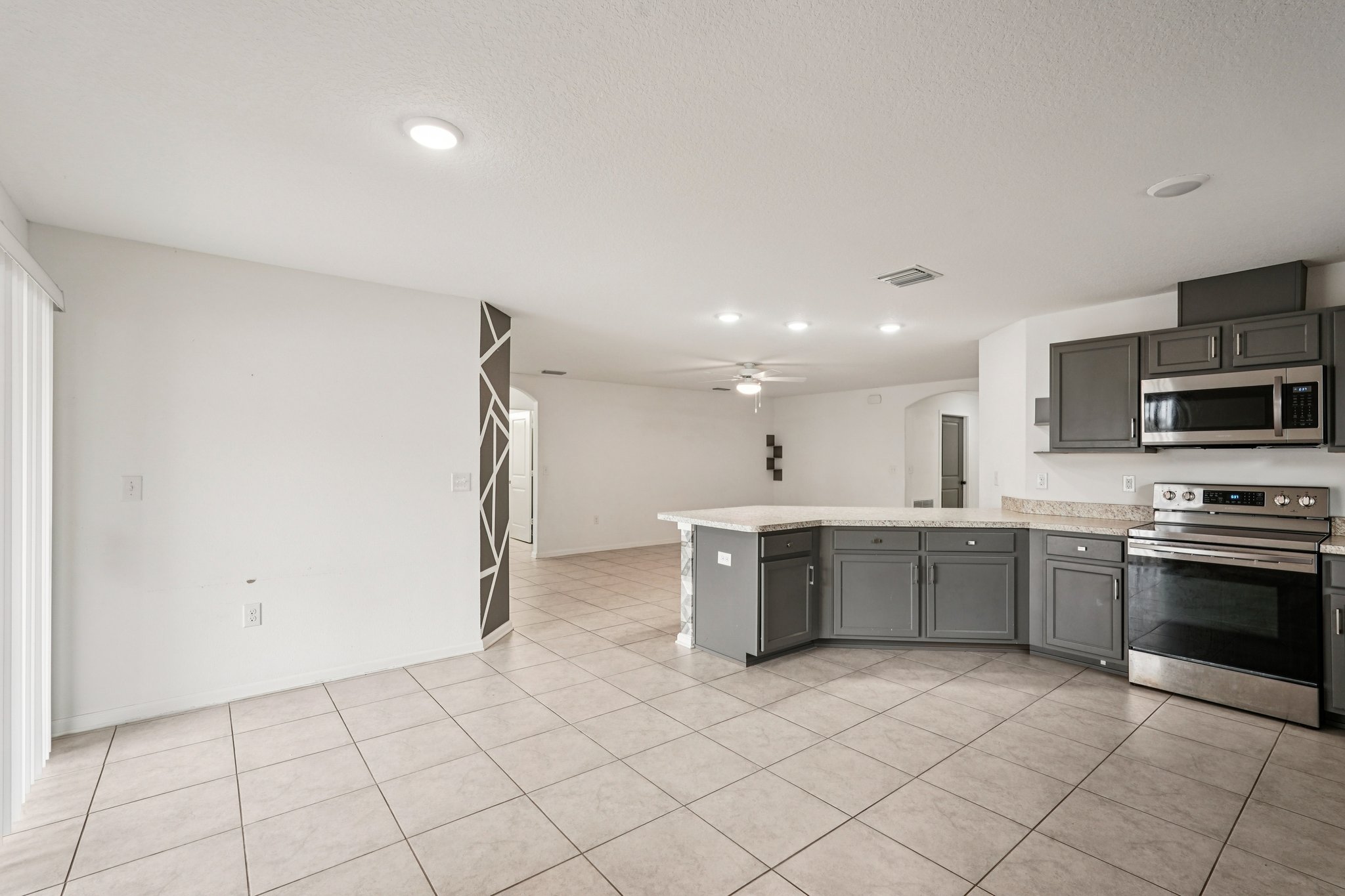 Blue Bayou Cir-S2802-018.jpg