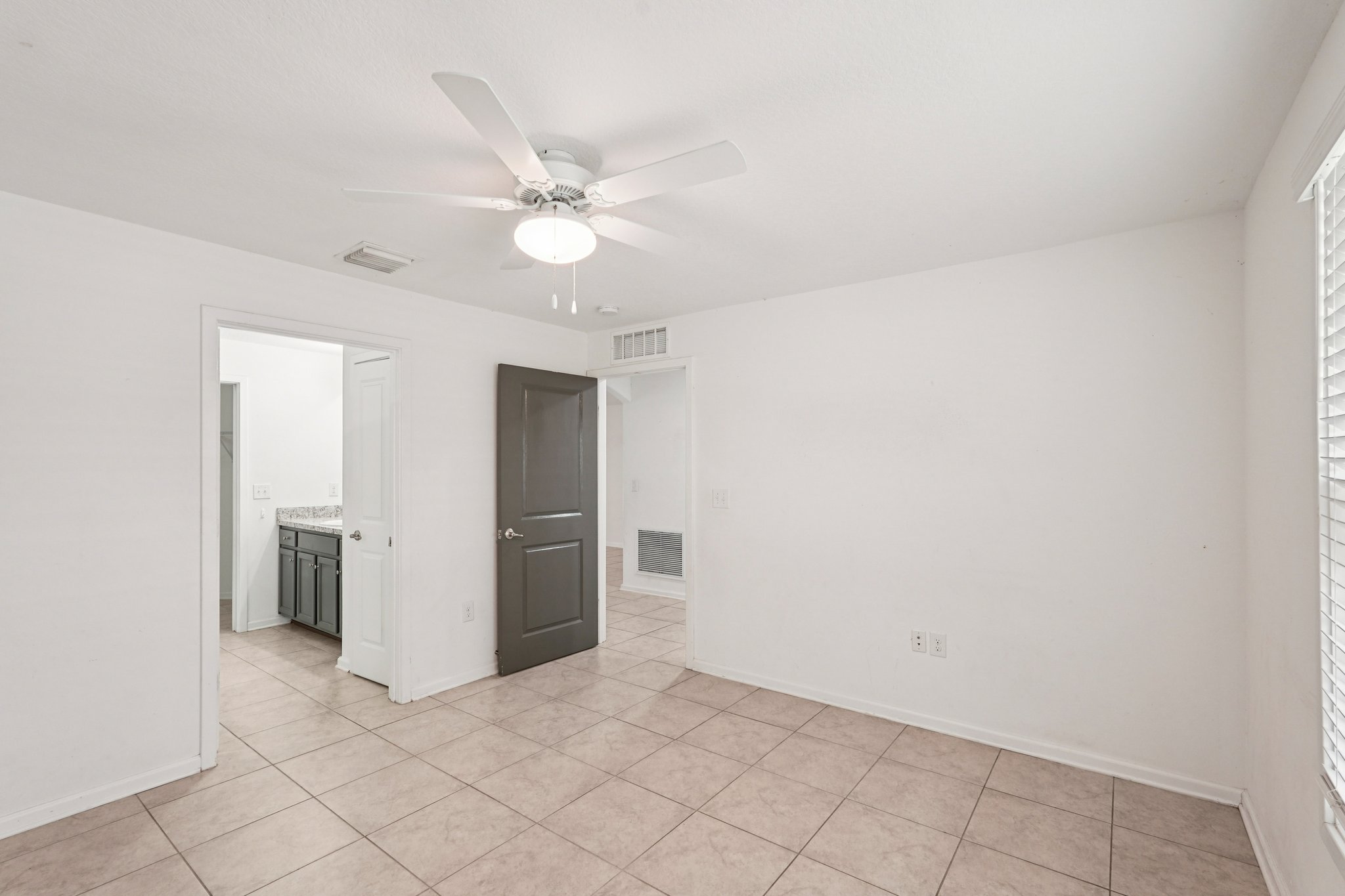 Blue Bayou Cir-S2802-024.jpg