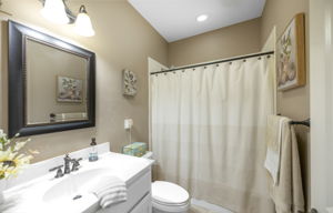 Photo 32