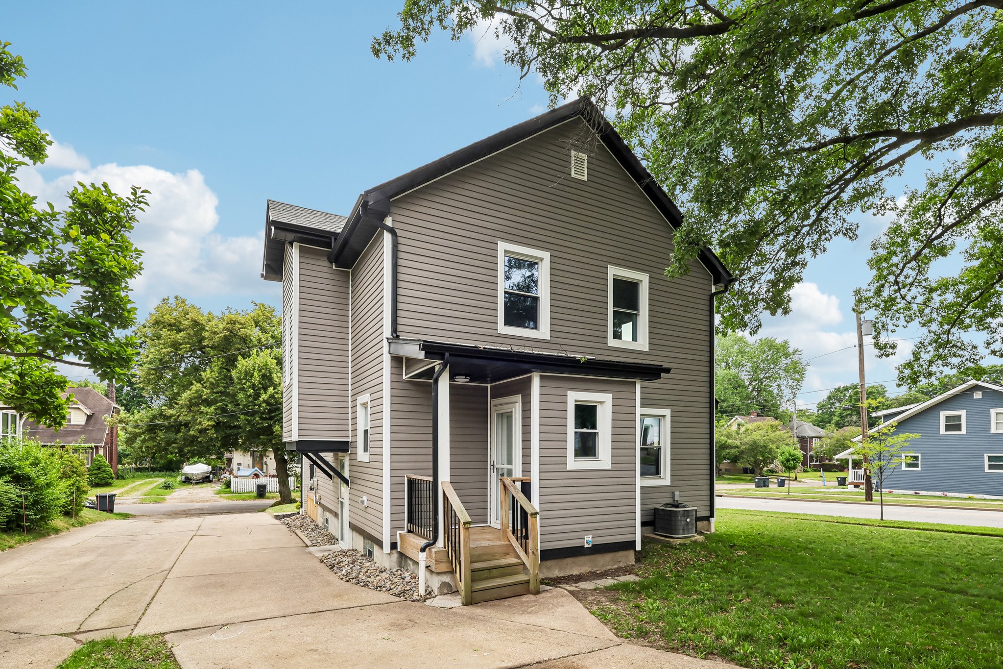 Preston Ave-S1006-043.jpg