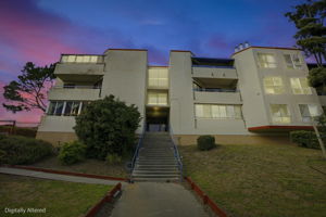  Photo 0