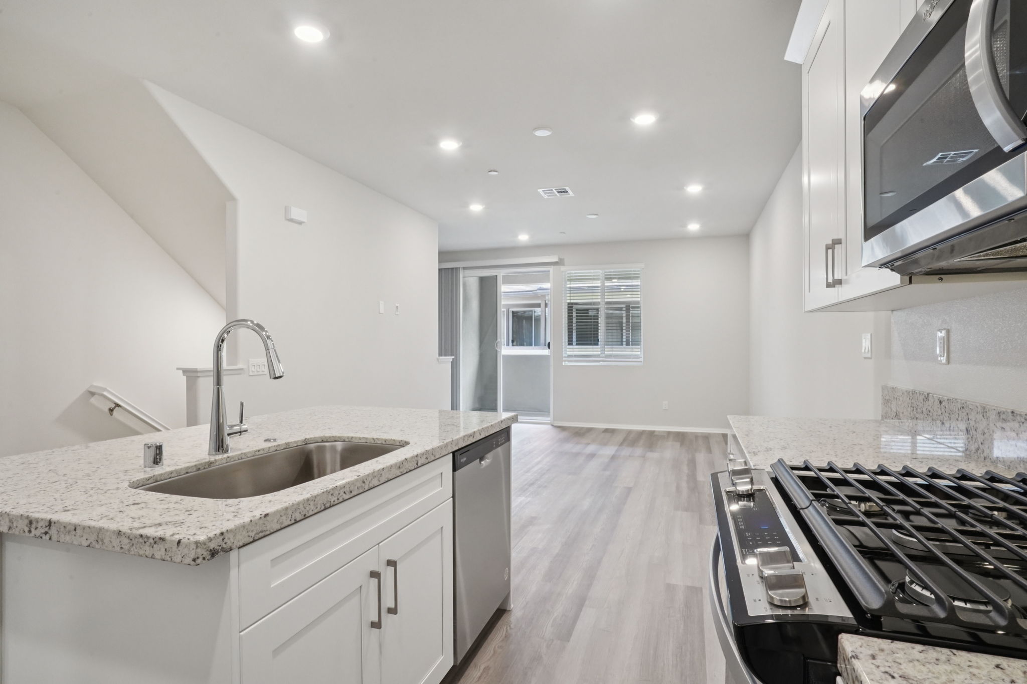 So Cal - Stratus - 1551 Stratus Dr Pomona CA 91768 - 011