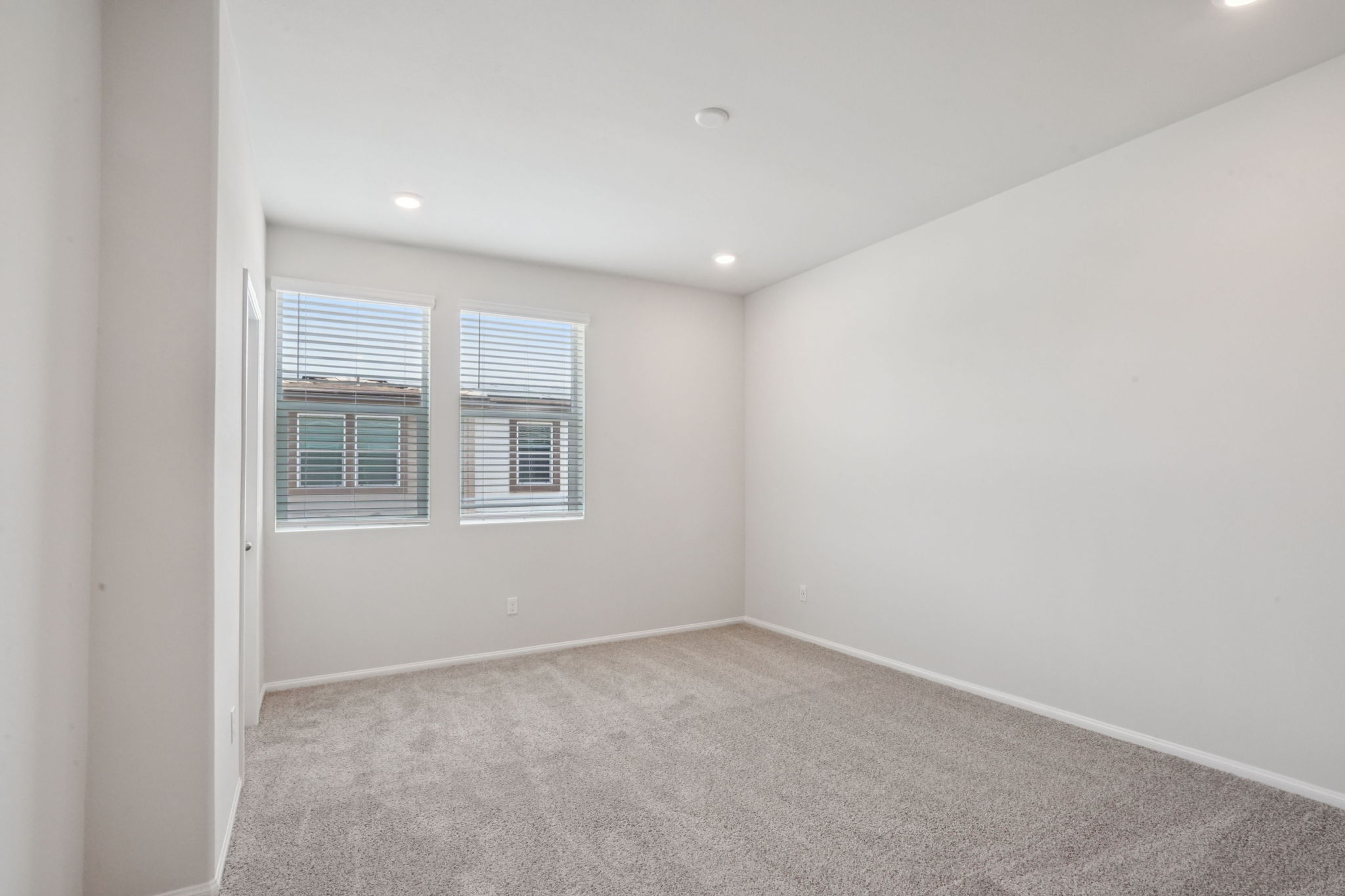 So Cal - Stratus - 1551 Stratus Dr Pomona CA 91768 - 015