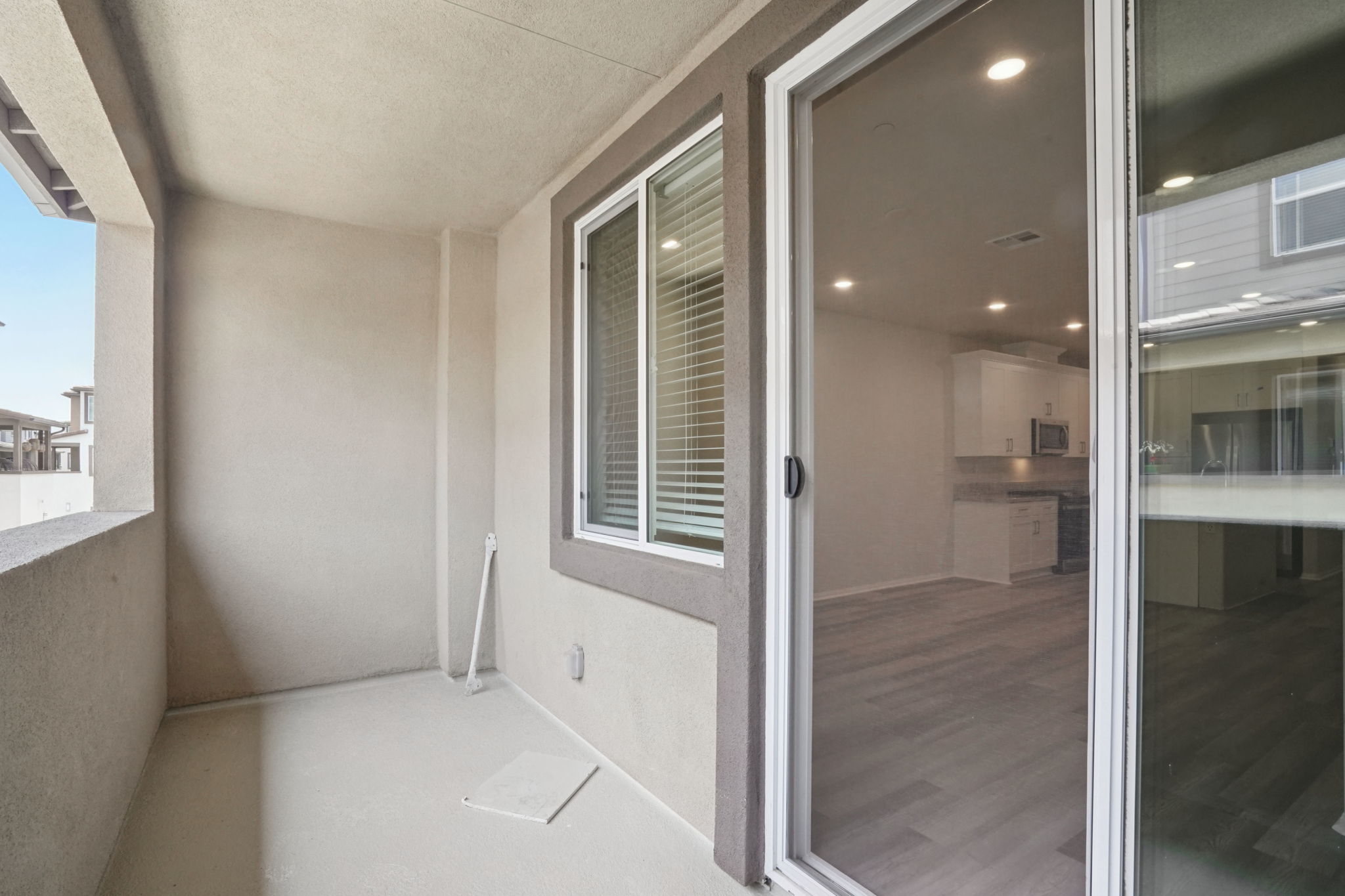 So Cal - Stratus - 1551 Stratus Dr Pomona CA 91768 - 026
