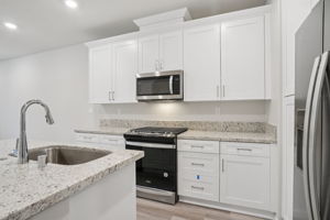 So Cal - Stratus - 1551 Stratus Dr Pomona CA 91768 - 010