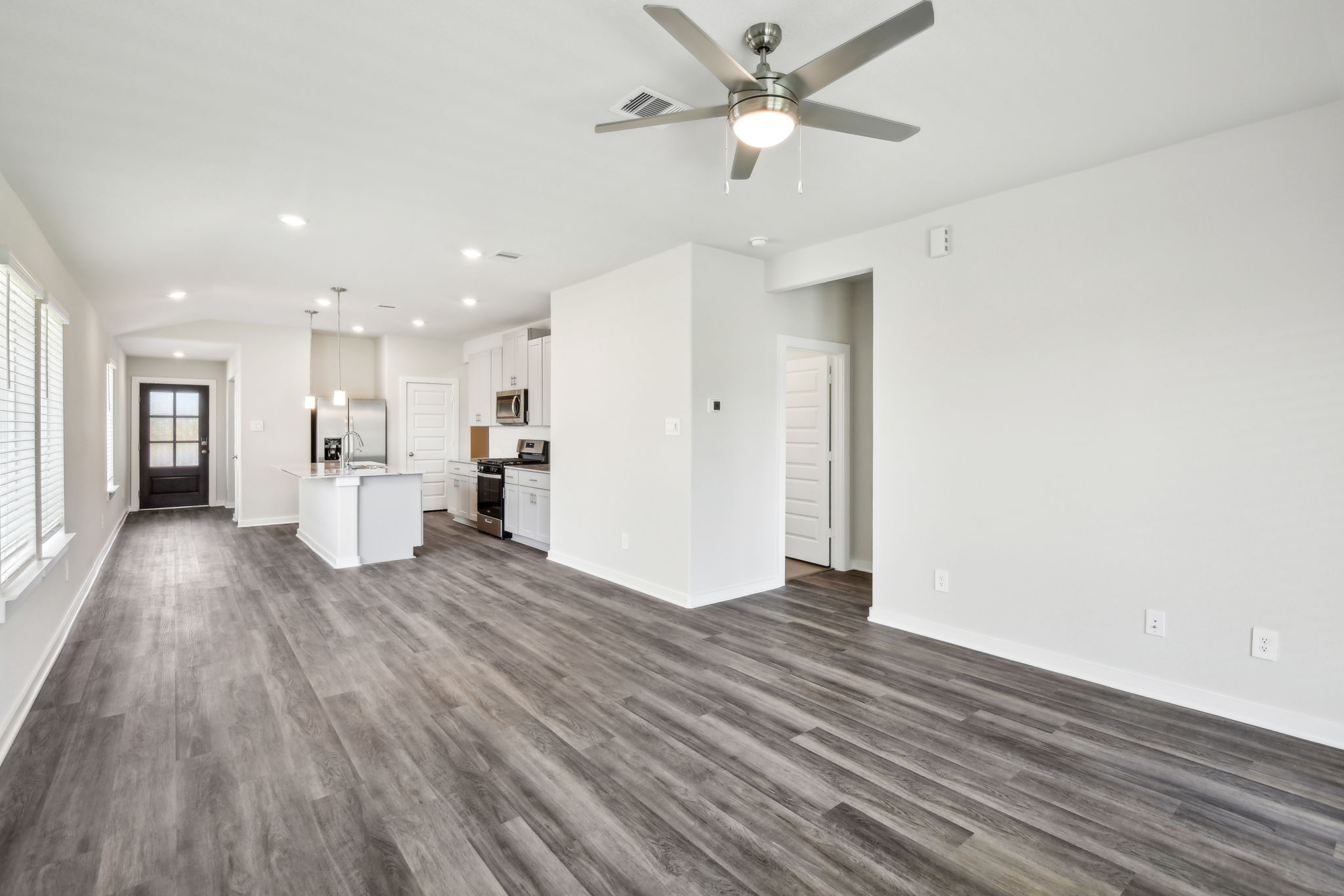 Houston- Mavera-15514 Olive Ter Trl, Conroe, TX 77302-009