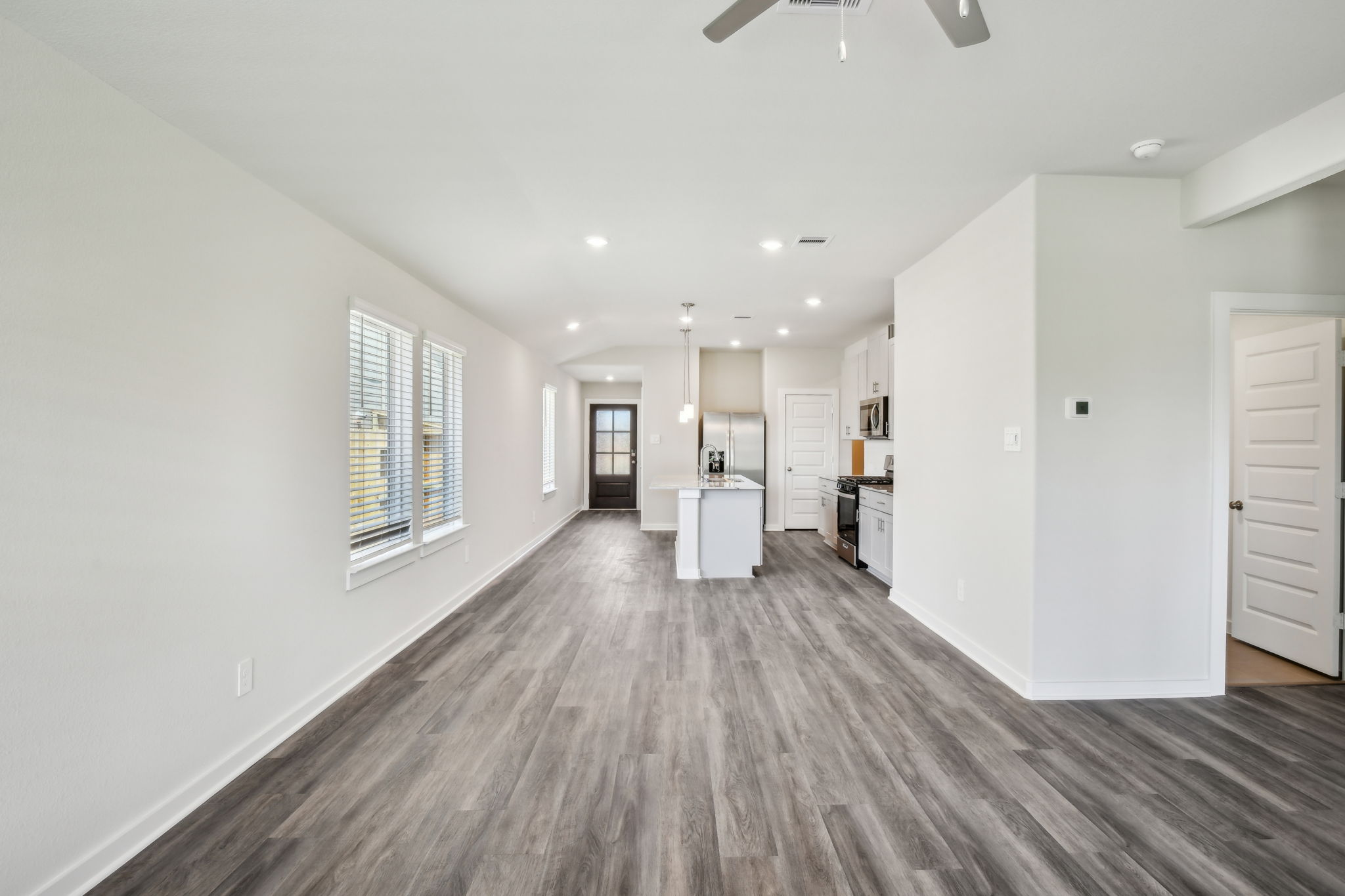 Houston- Mavera-15514 Olive Ter Trl, Conroe, TX 77302-010