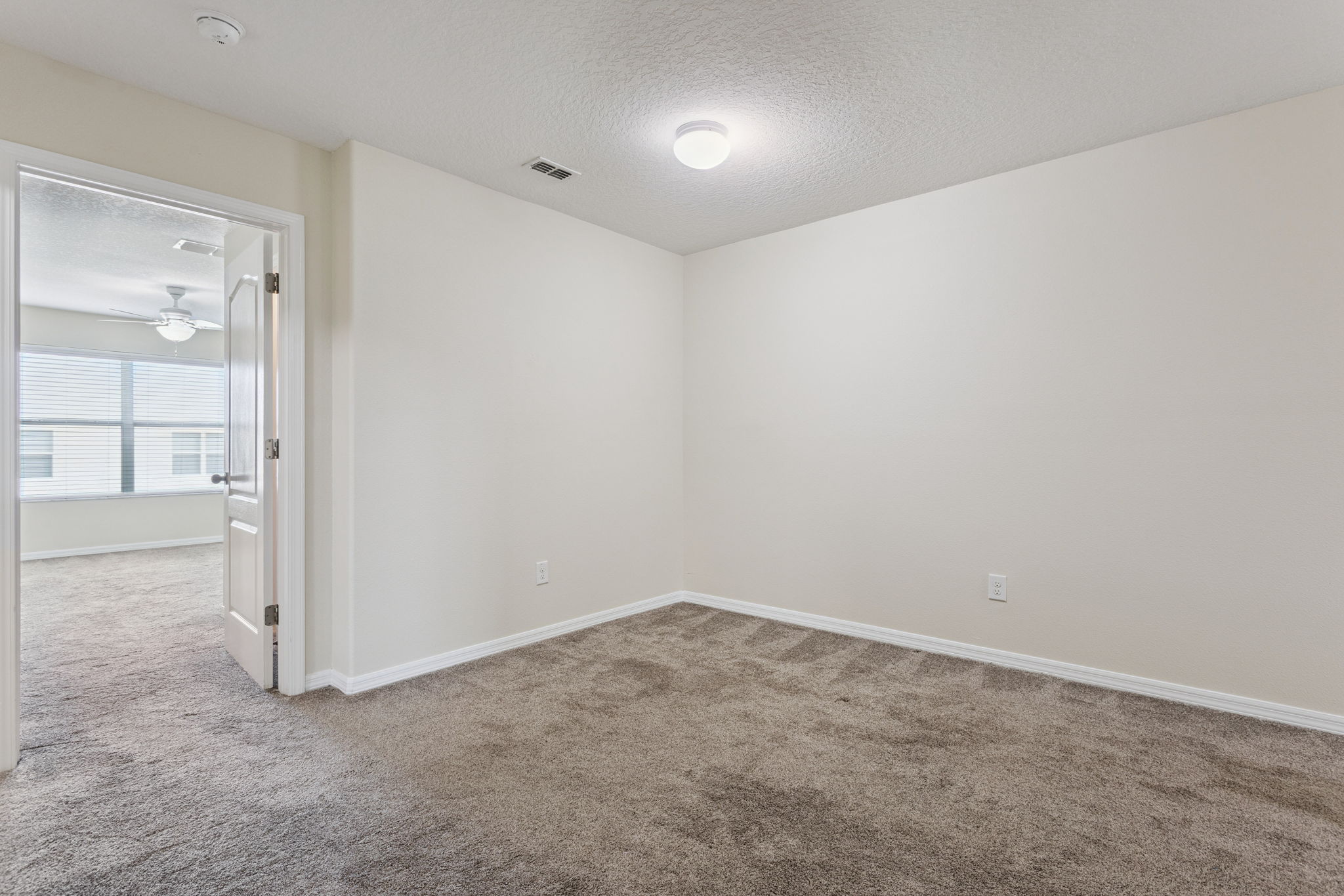 Loft going towards primary suite