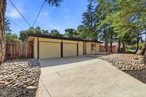 005_F8_15515 Corinne Dr