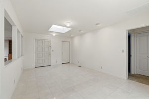 008_F8_15515 Corinne Dr
