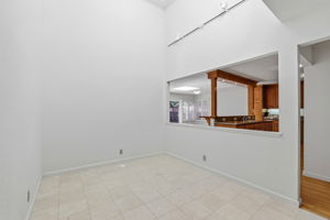 011_F8_15515 Corinne Dr
